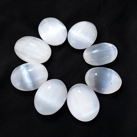 White selenite stone