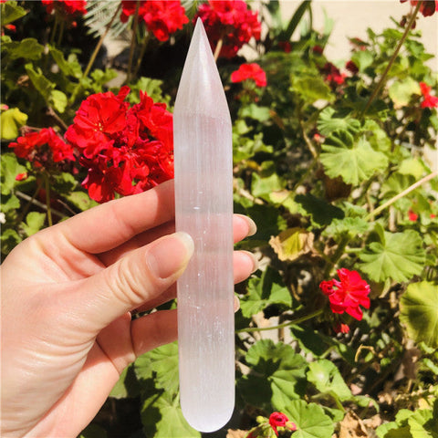 Pointed selenite wand